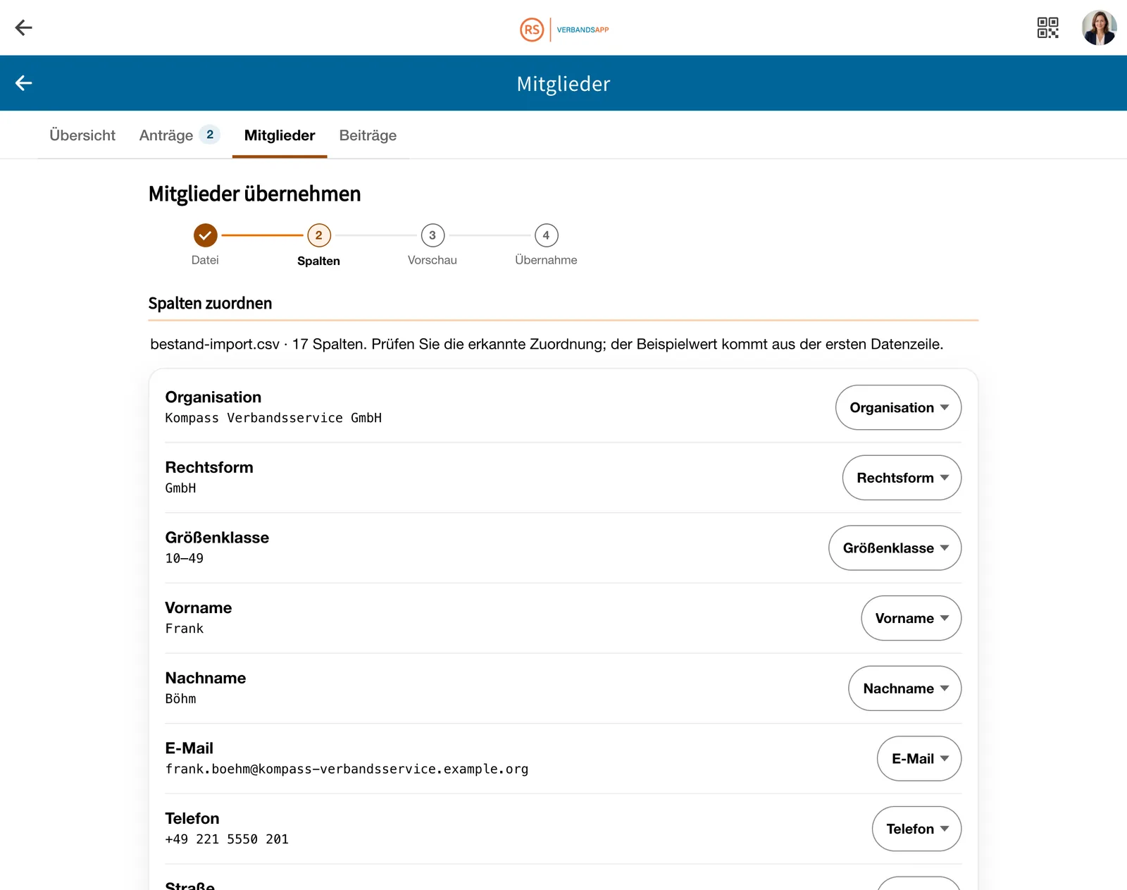Schritt 2 des CSV-Imports mit automatisch zugeordneten Spalten und Beispielwerten